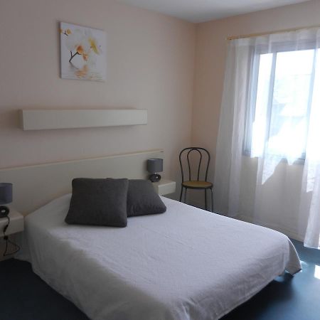 Hôtel L'Arvor à Guer Extérieur photo
