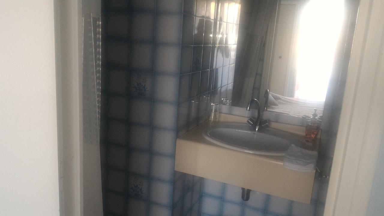 Hôtel L'Arvor à Guer Extérieur photo