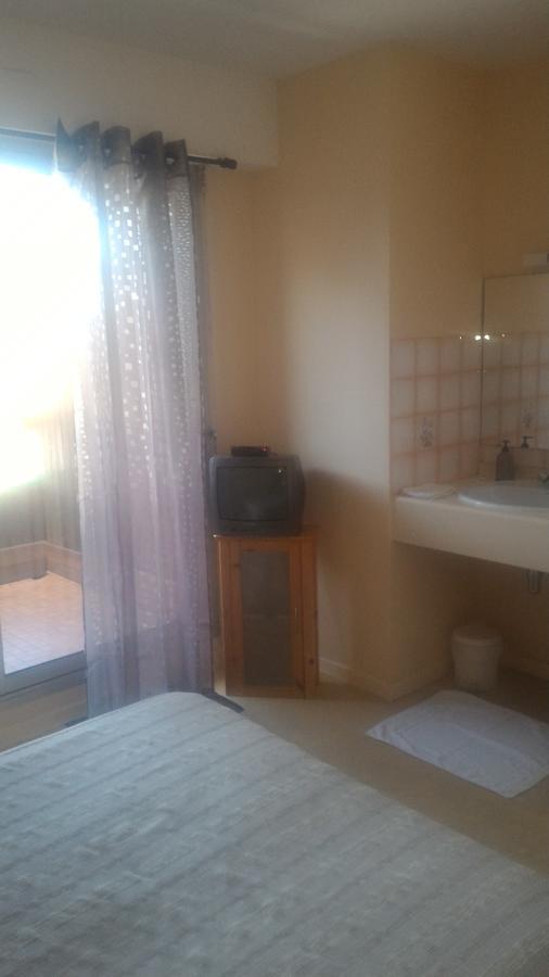 Hôtel L'Arvor à Guer Extérieur photo